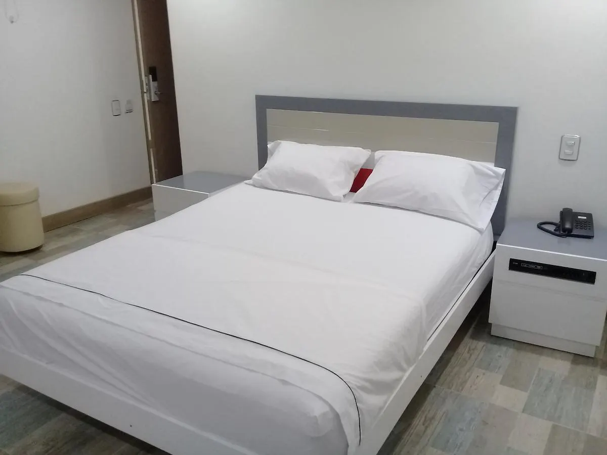 ***  Hotel Eleven Confort Medellín Colombia